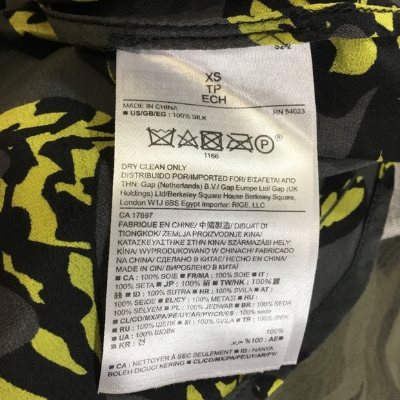 Banana Republic Silk Black & Yellow on Grey Button Down Shirt - Picture 7 of 8